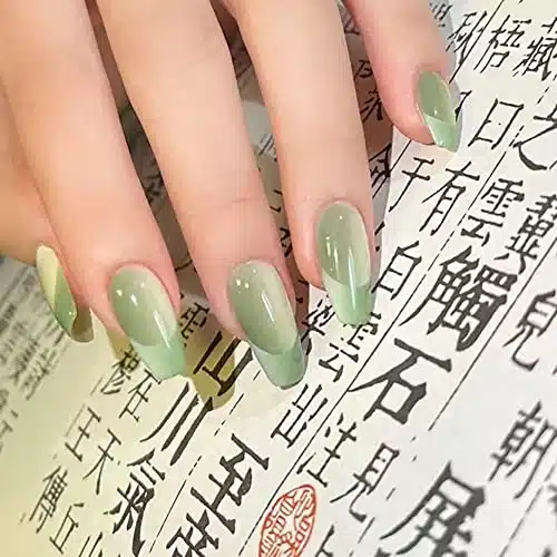 Short St. Patricks Day Press on Nails Square Fake Nails White Full Cover False Nails with Green Shamrock Designs Matte Acrylic Nails March th Glue on Nails for Women Nail Deco